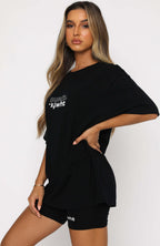 Catching Feelings Tee Black